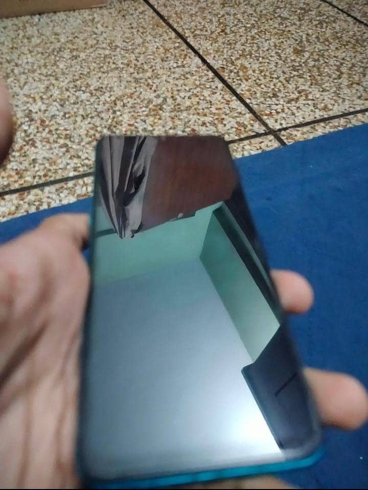 Realme 5i 4