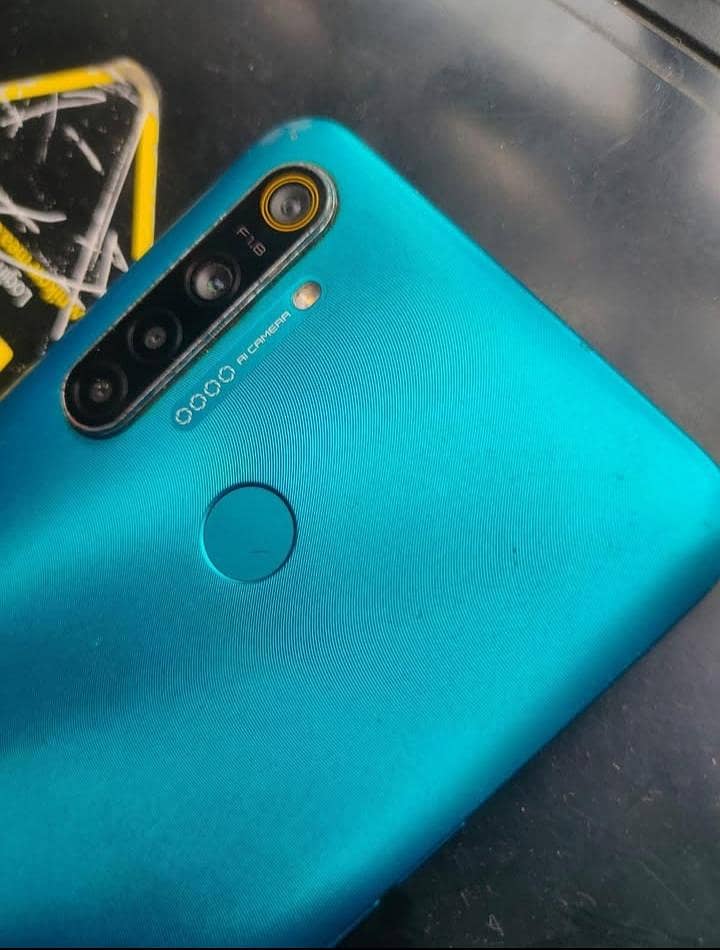 Realme 5i 5