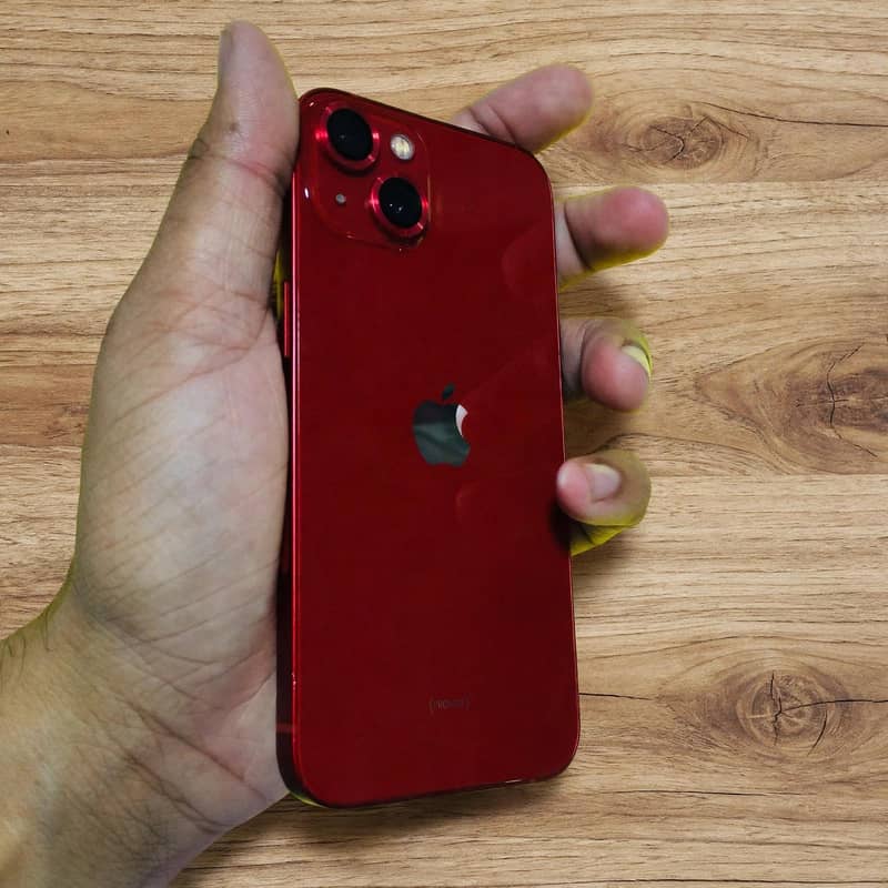 Apple iPhone 13 2