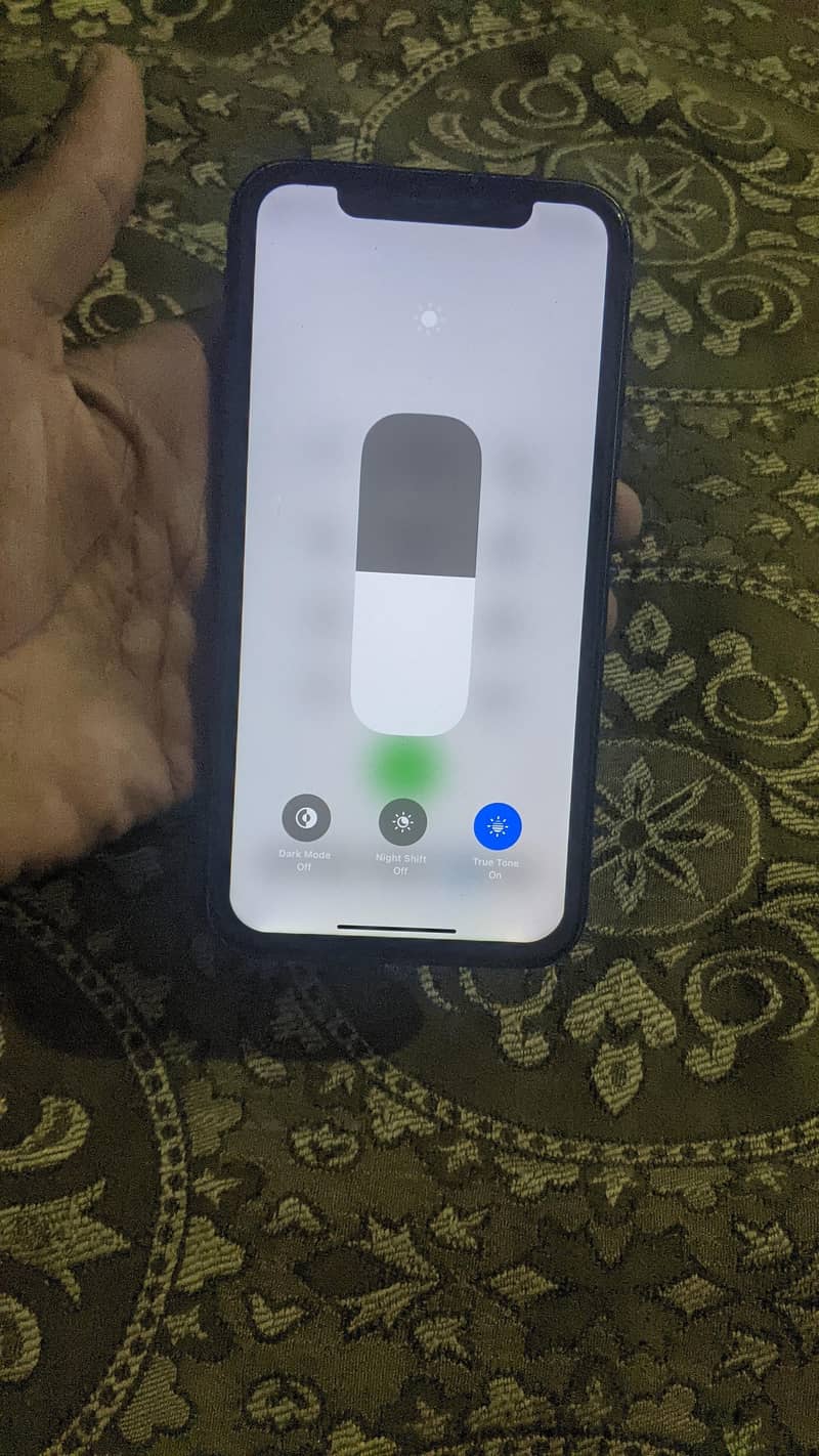 Apple iPhone XR 4