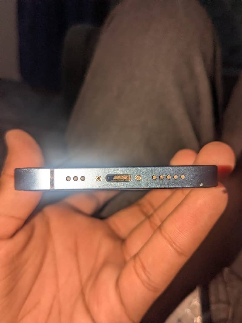 Apple iPhone 13 3