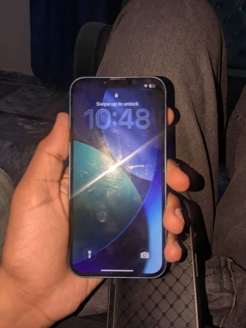 Apple iPhone 13 5
