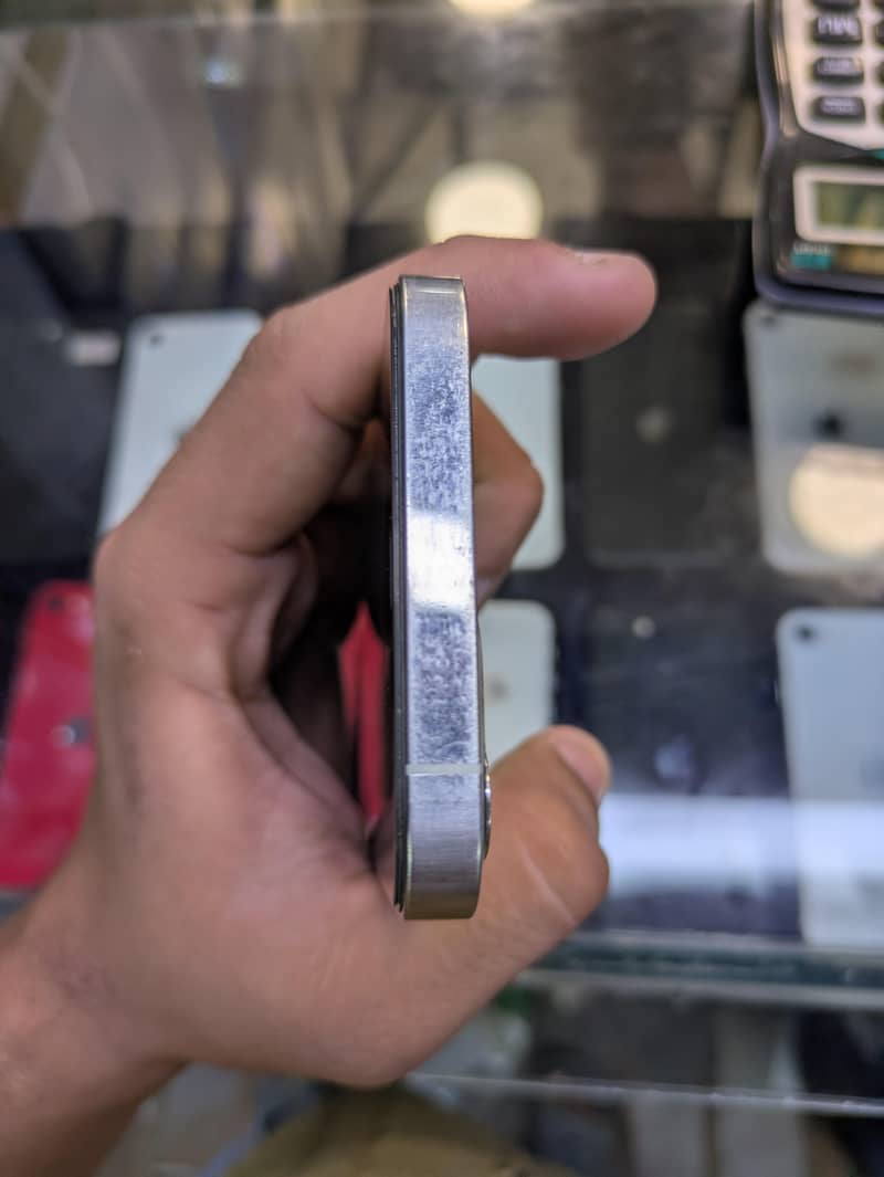 Apple iPhone 12 Pro 2