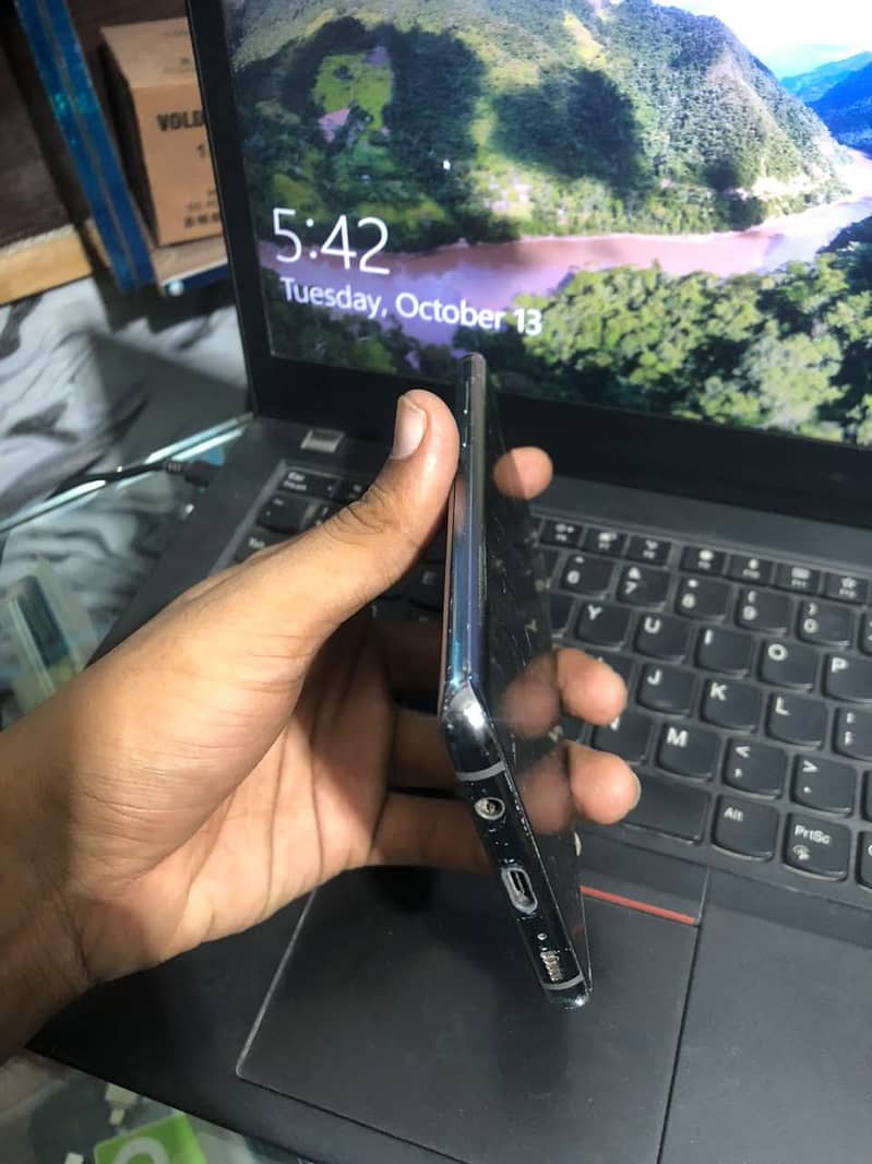 Samsung Mobile S10 Plus 5
