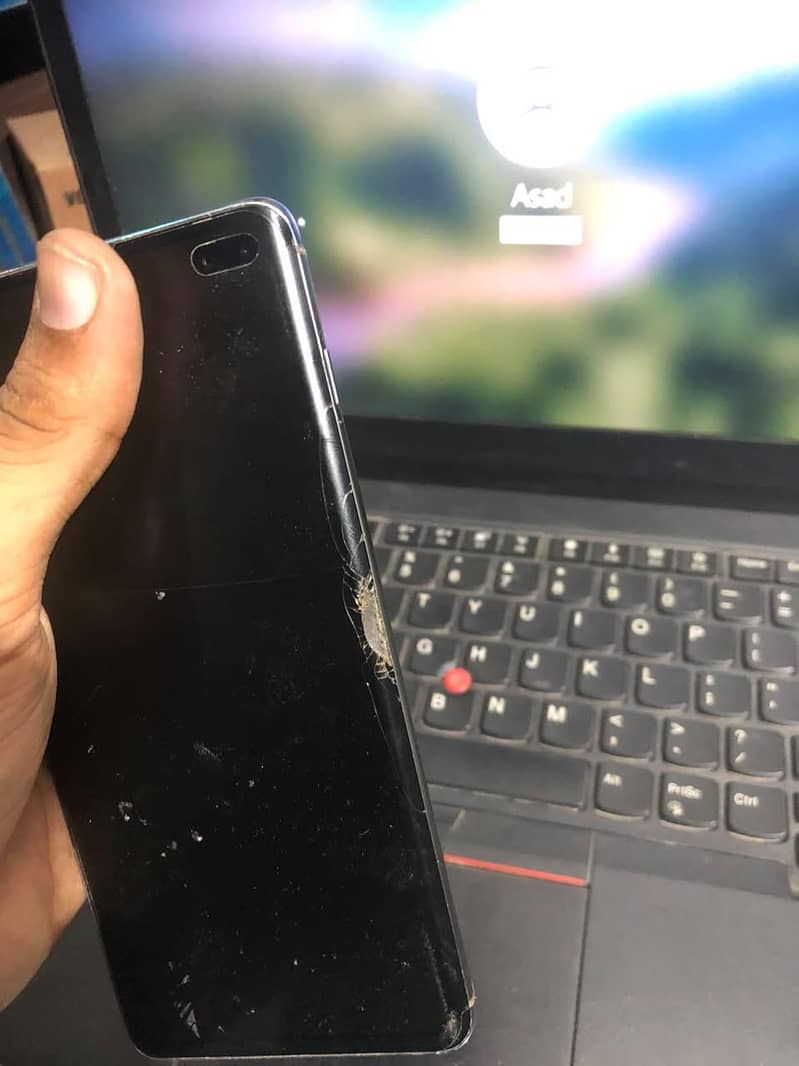 Samsung Mobile S10 Plus 6