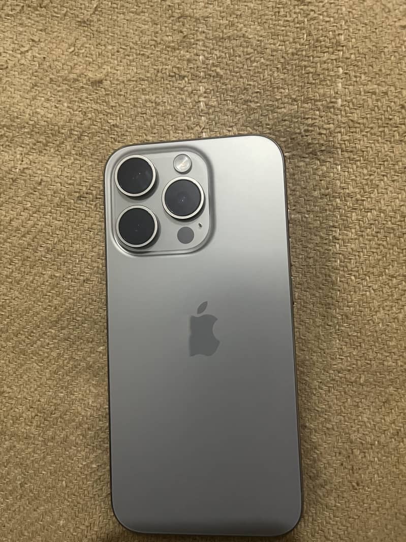 Apple iPhone 15 Pro 1