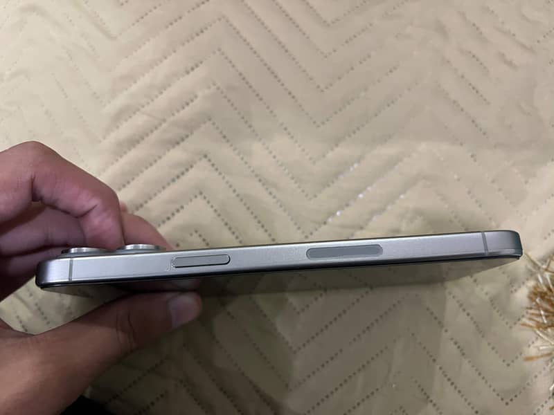 Apple iPhone 15 Pro Max 1
