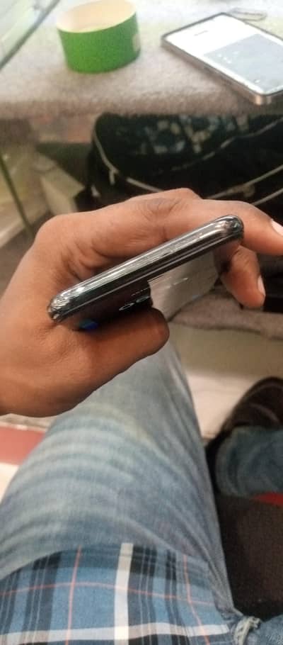 Apple iPhone X