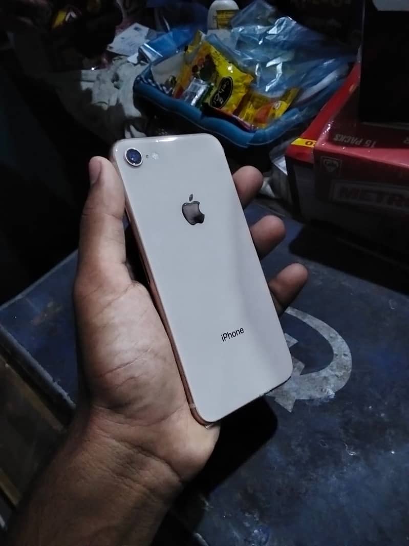 iphone 8 3