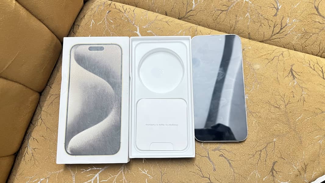 Apple iPhone 15 Pro Max 1