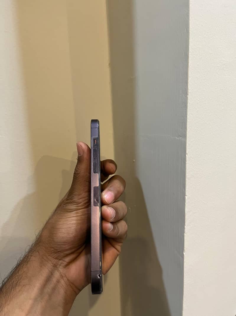 Apple iPhone 14 Pro Max 2