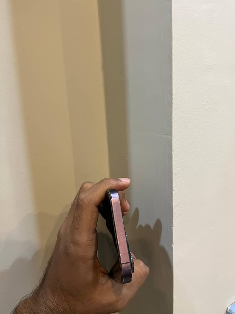 Apple iPhone 14 Pro Max 3