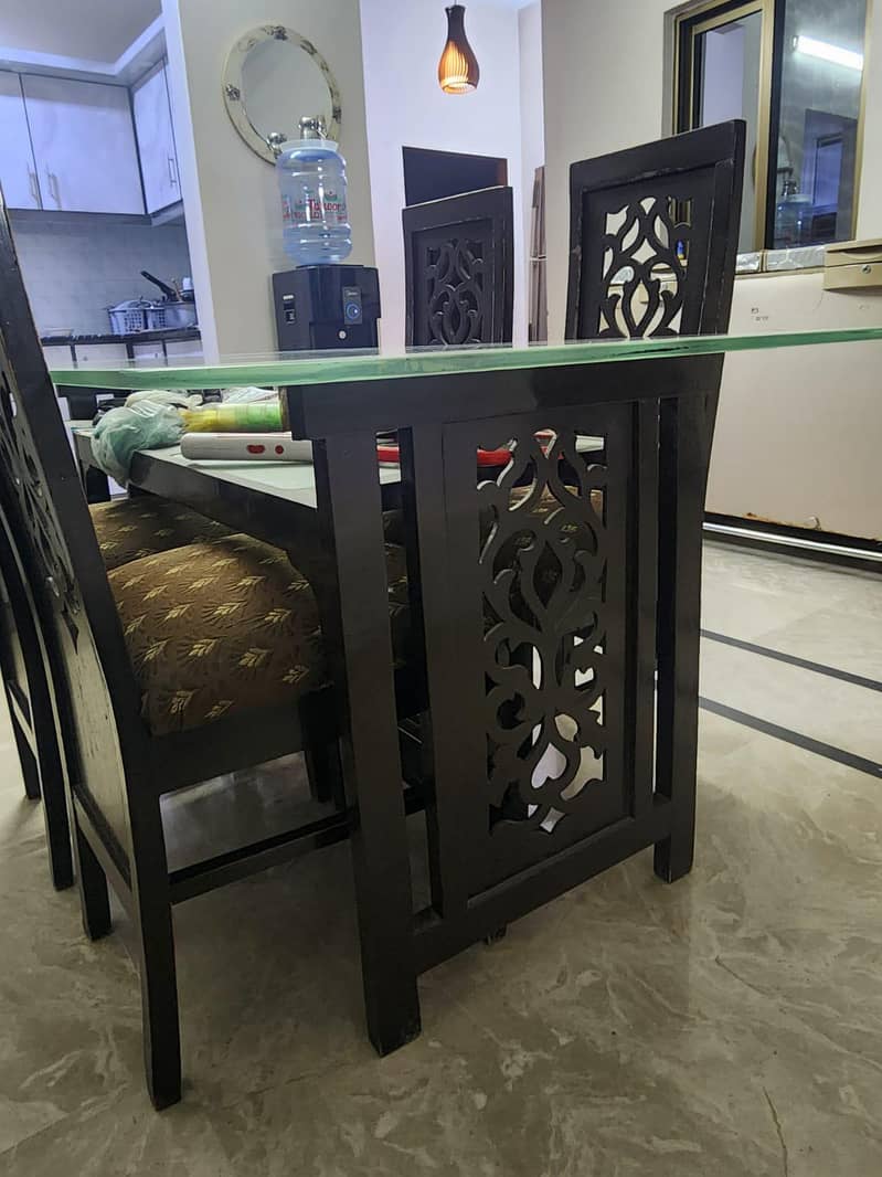 6 Seater Dining Table 3
