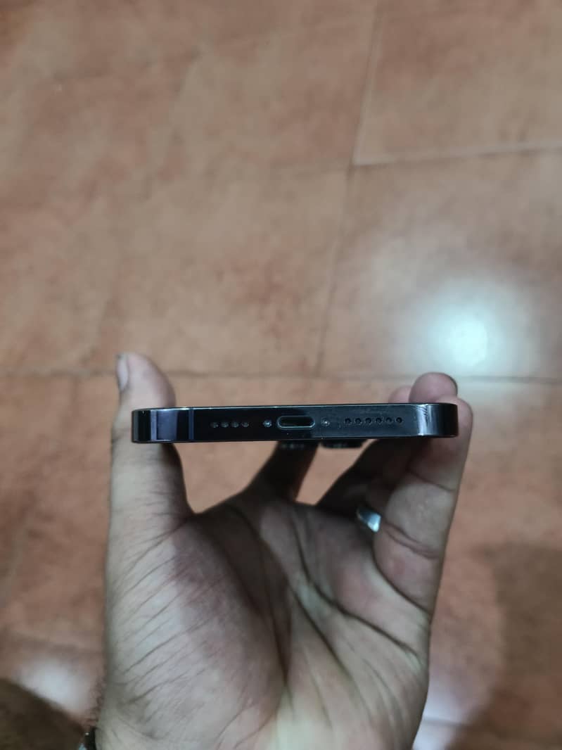 Apple iPhone 14 Pro Max jv 1