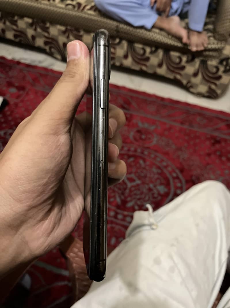Apple iPhone X 2