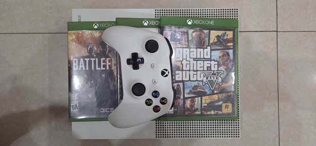 Xbox One S || GTA 5 + 2 games || US Edition ||