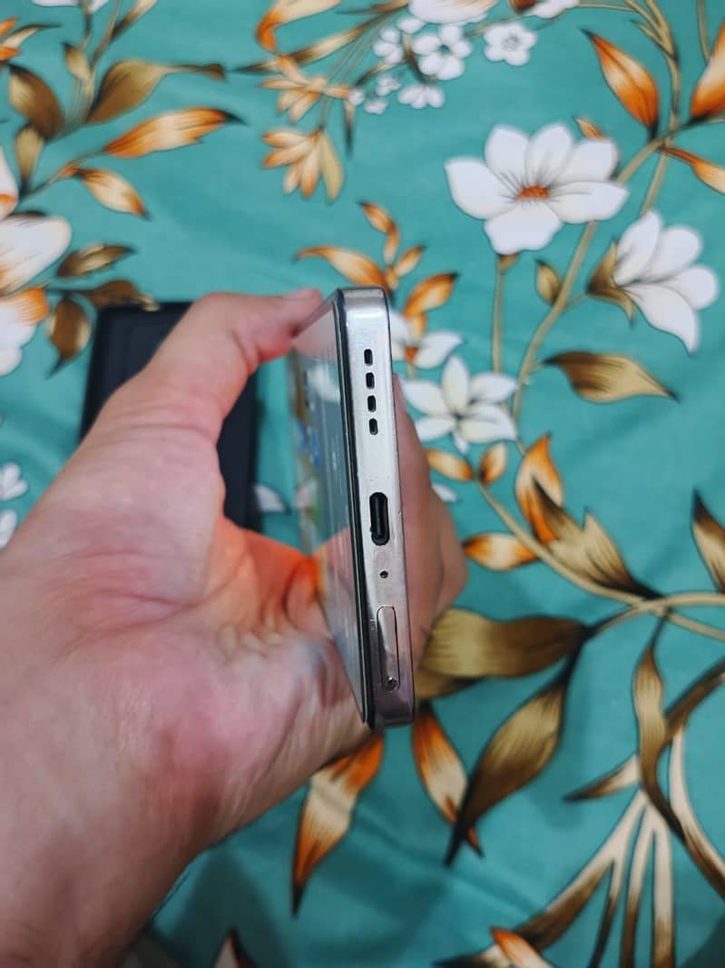 Infinix Note 40 1