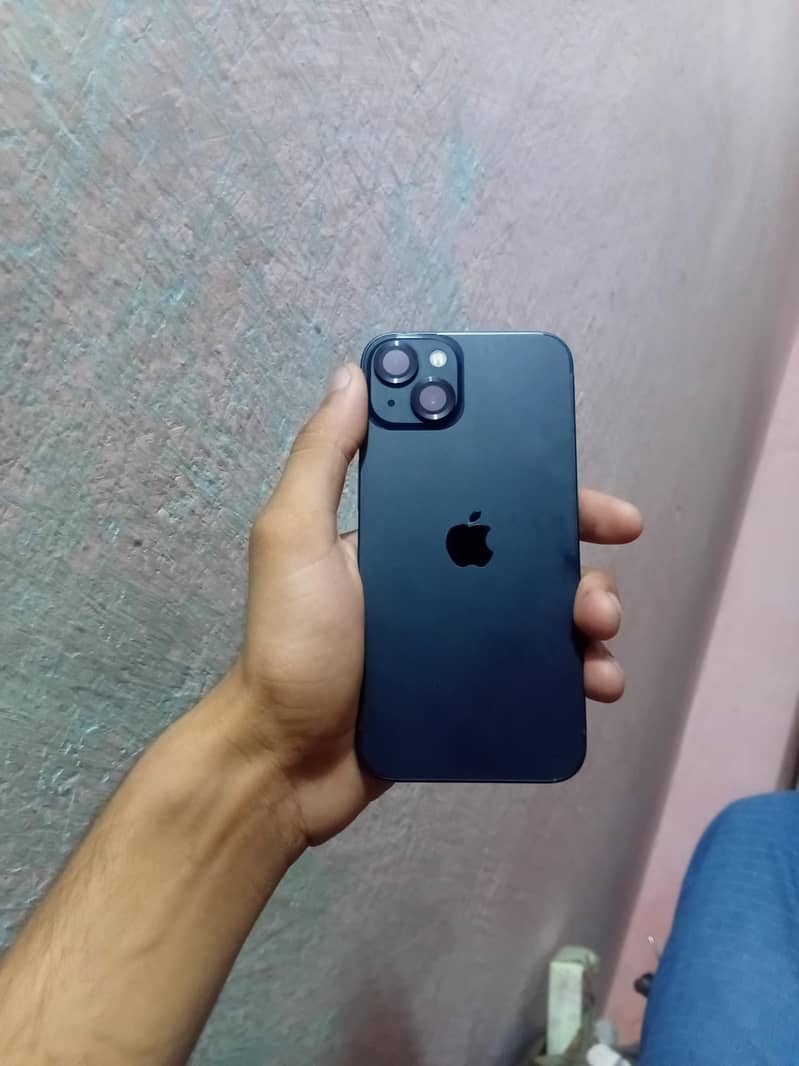 Apple iPhone 13 0