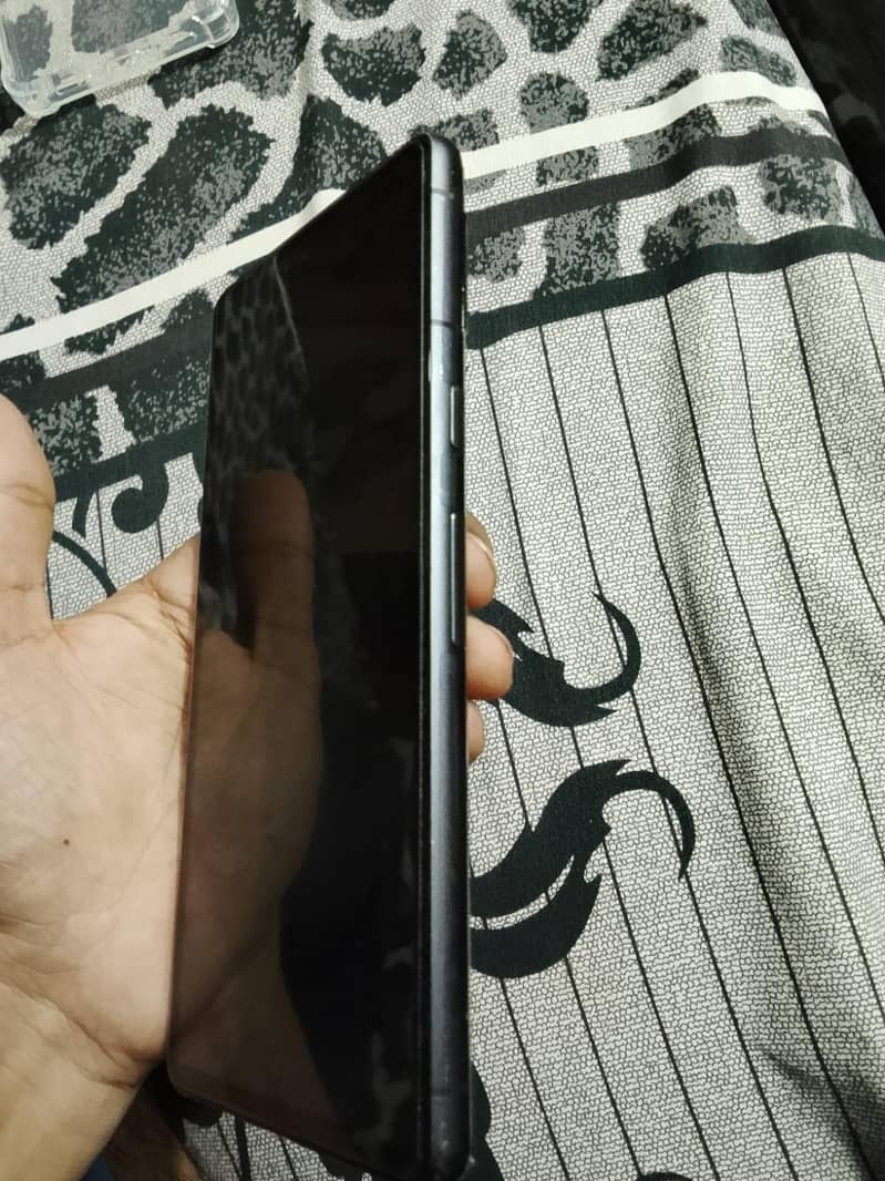 Google Pixel 7 4