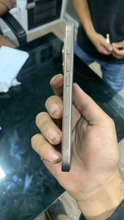 Apple iPhone 16 Pro