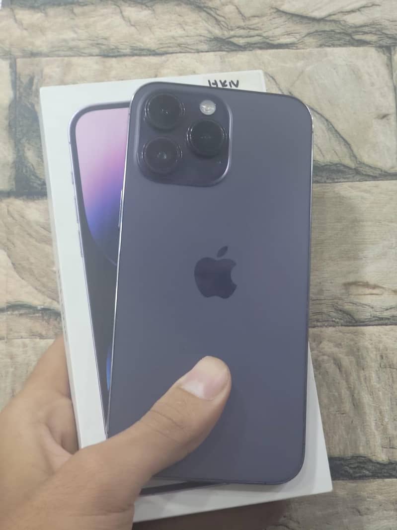 Apple iPhone 14 Pro Max 0