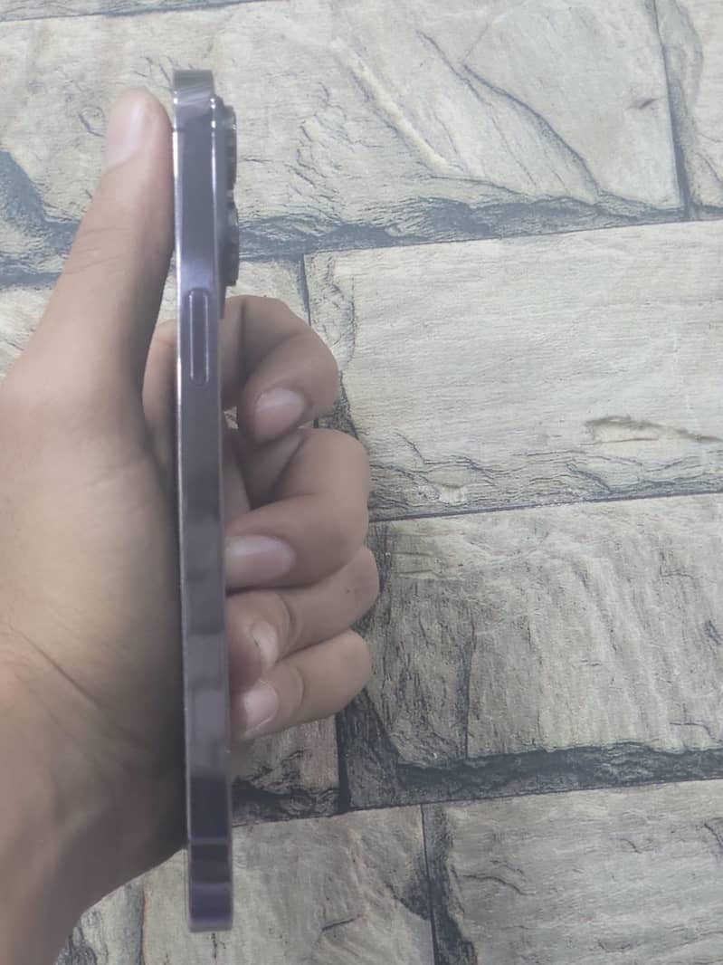 Apple iPhone 14 Pro Max 3