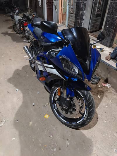 Yamaha R6