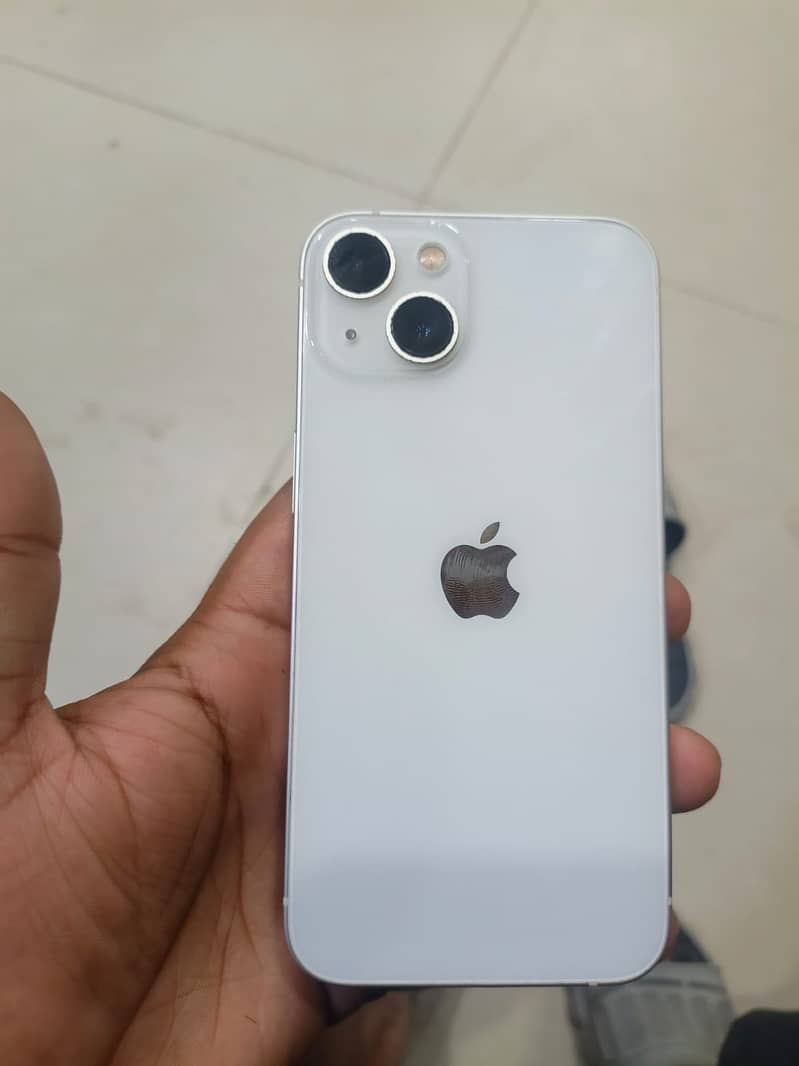 Apple iPhone 13 3