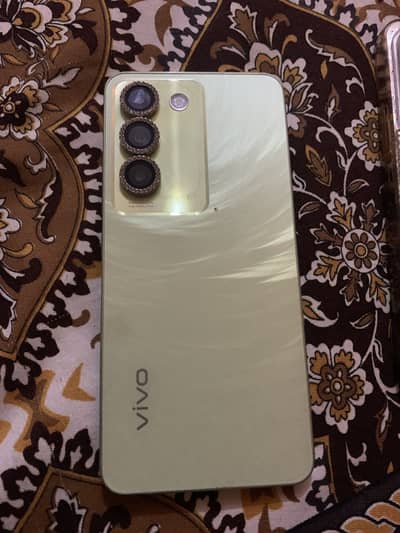 Vivo Y100