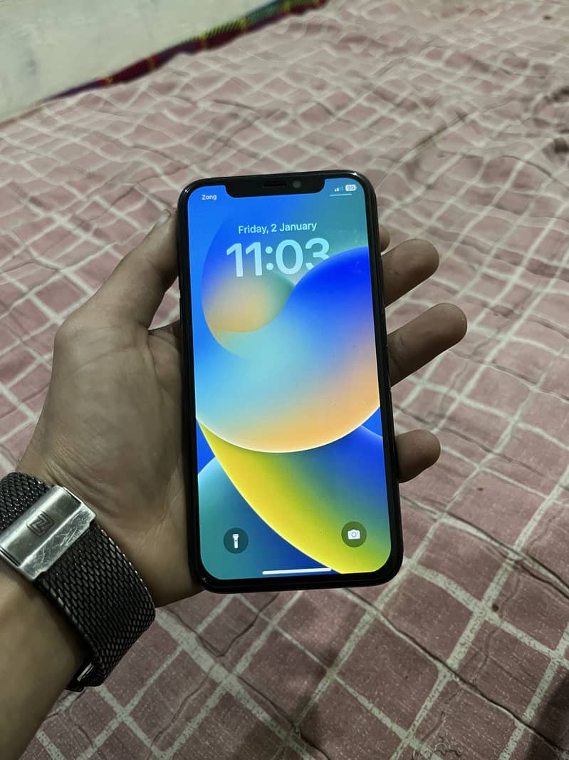 Apple iPhone X 0