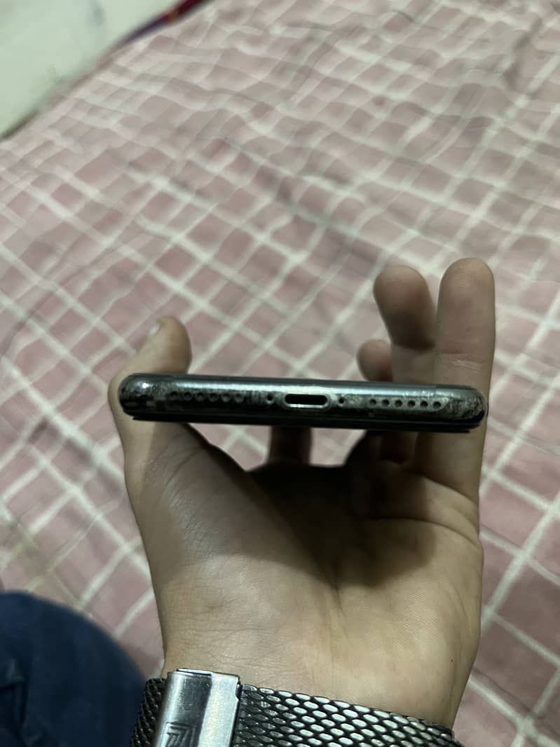 Apple iPhone X 2