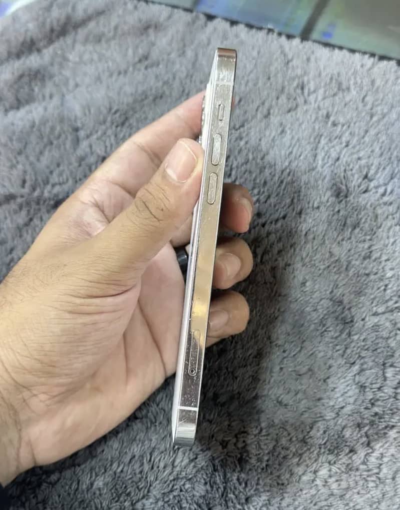 Apple iPhone 12 Pro 1