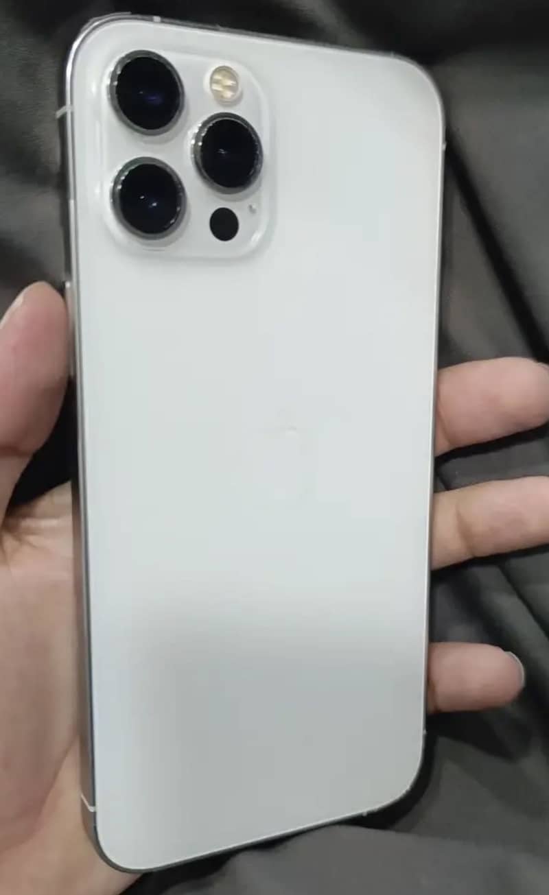 Apple iPhone 12 Pro 3