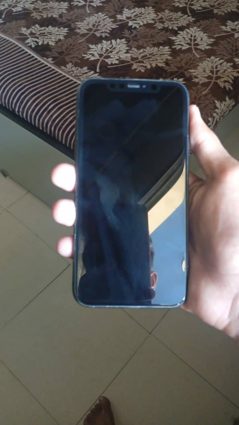 Apple iPhone 11 1