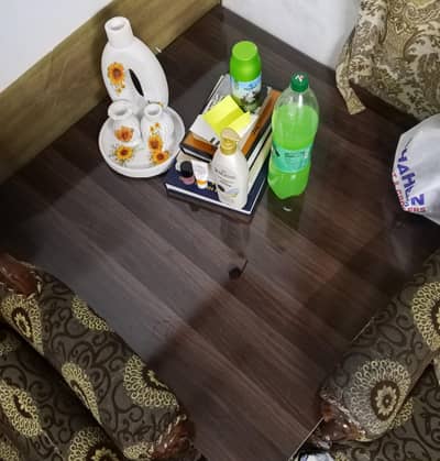 Centr table