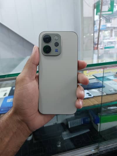 Vivo V70 5G 12 GB/512 GB