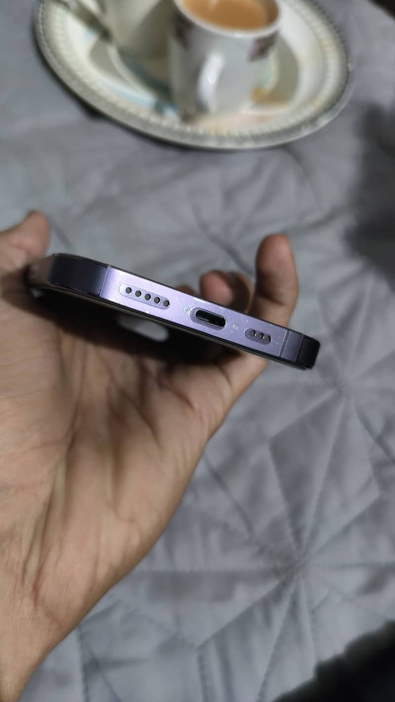 Apple iPhone 14 Pro 1