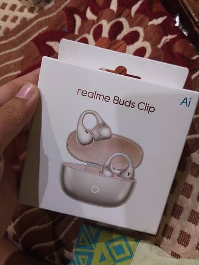 Realme Buds Clip RMA2418 Titanium Gold – Brand New