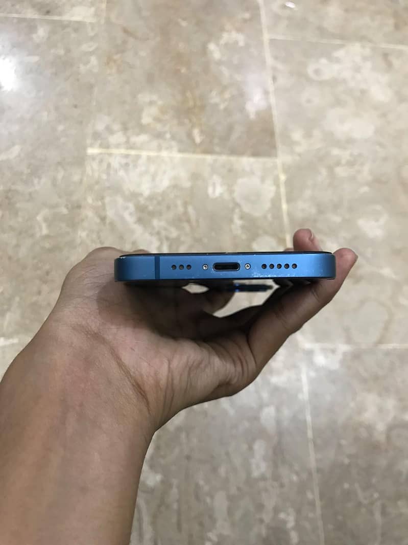 Apple iPhone 13 3