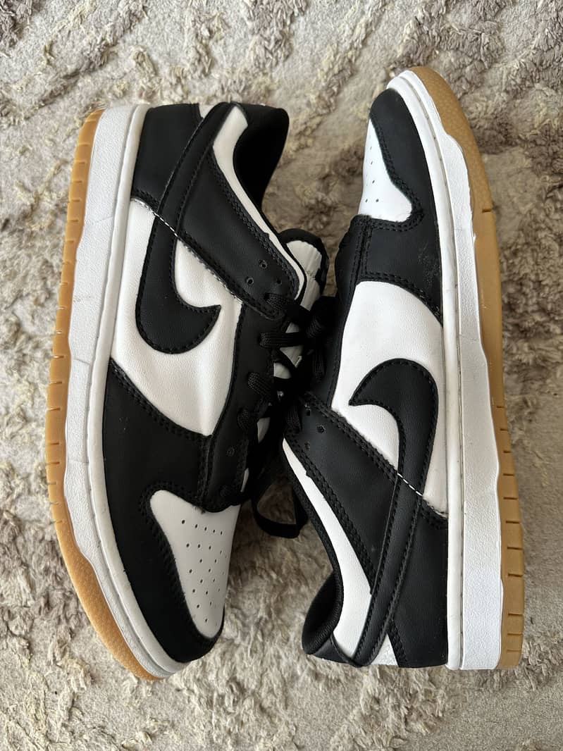 Nike dunk low (panda) 0