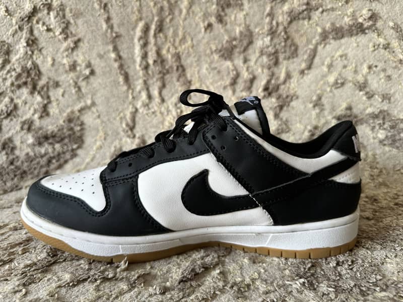Nike dunk low (panda) 2