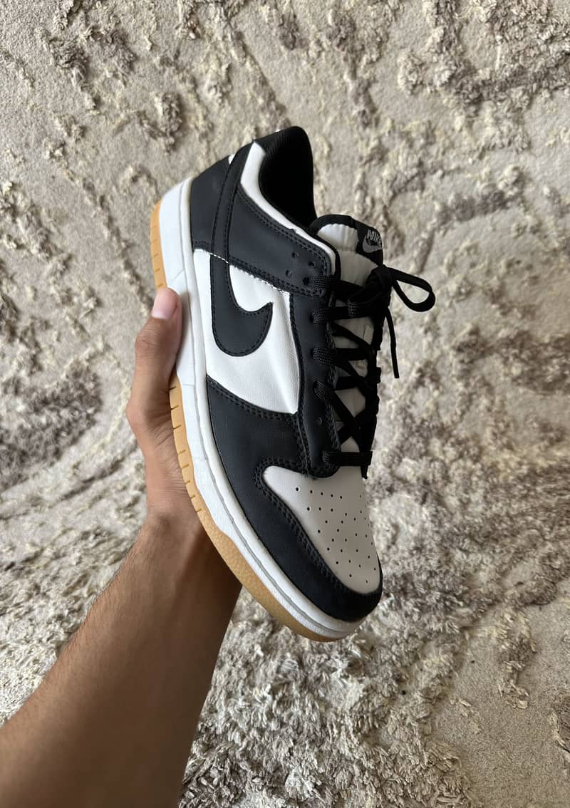 Nike dunk low (panda) 3