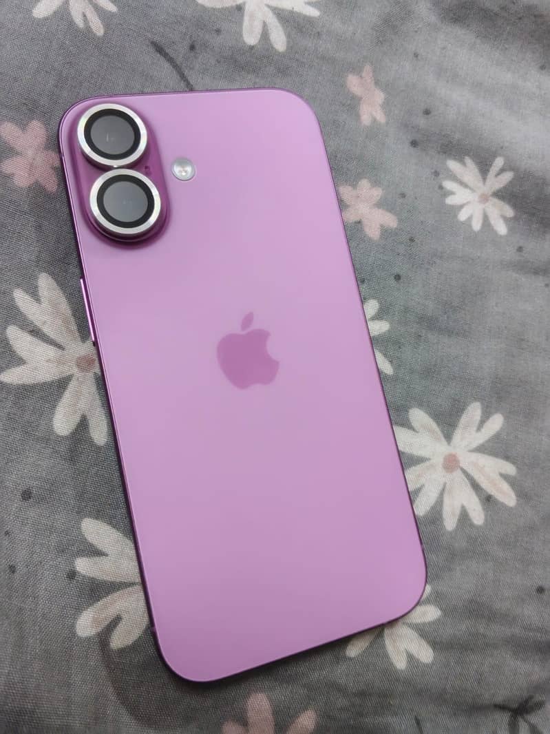 Apple iPhone 16 0