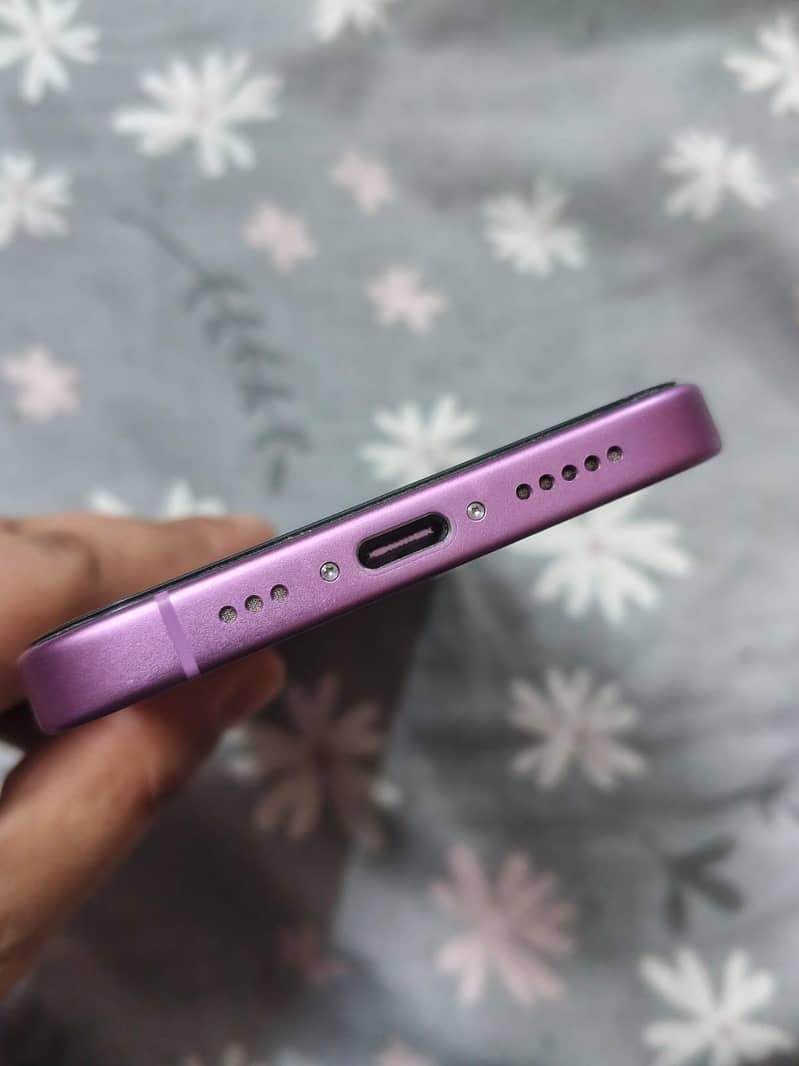 Apple iPhone 16 1