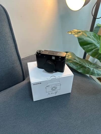 Fujifilm X half Compact Digital Camera