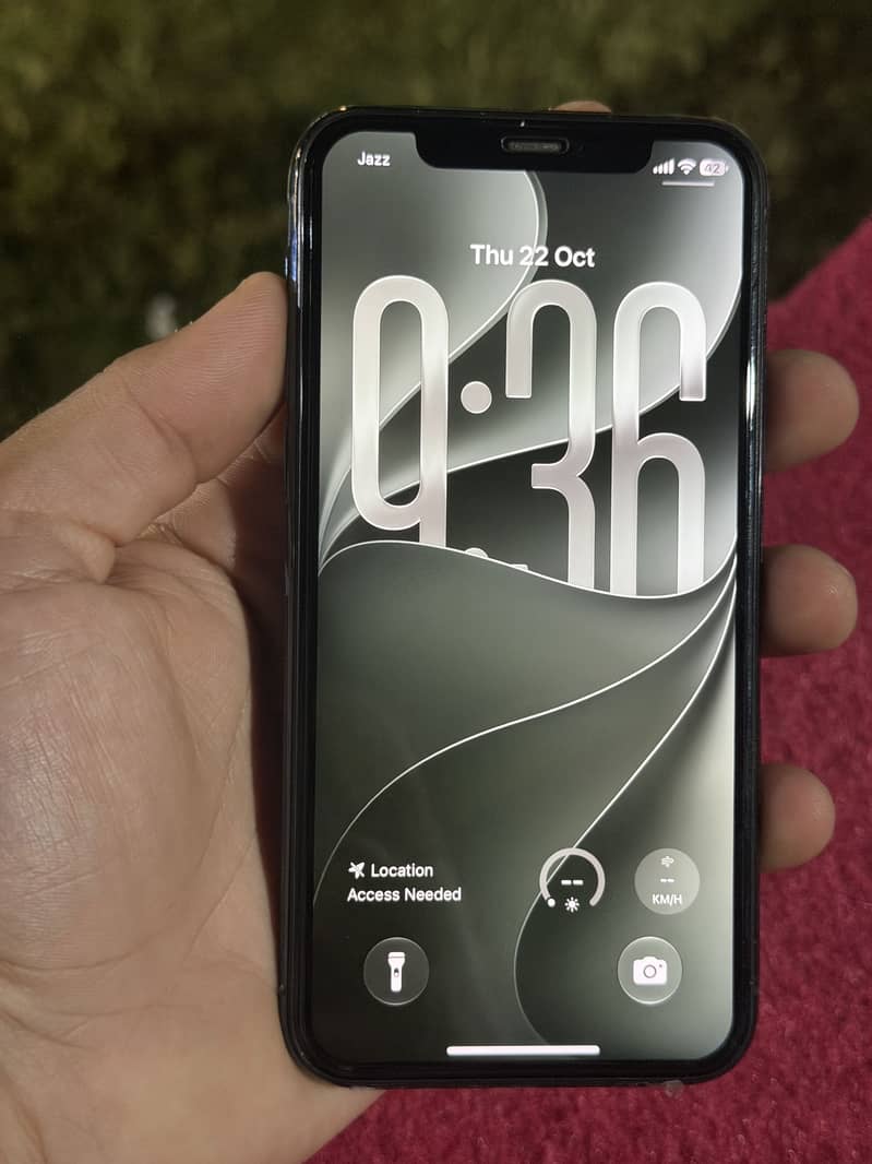 Apple iPhone 11 Pro 1