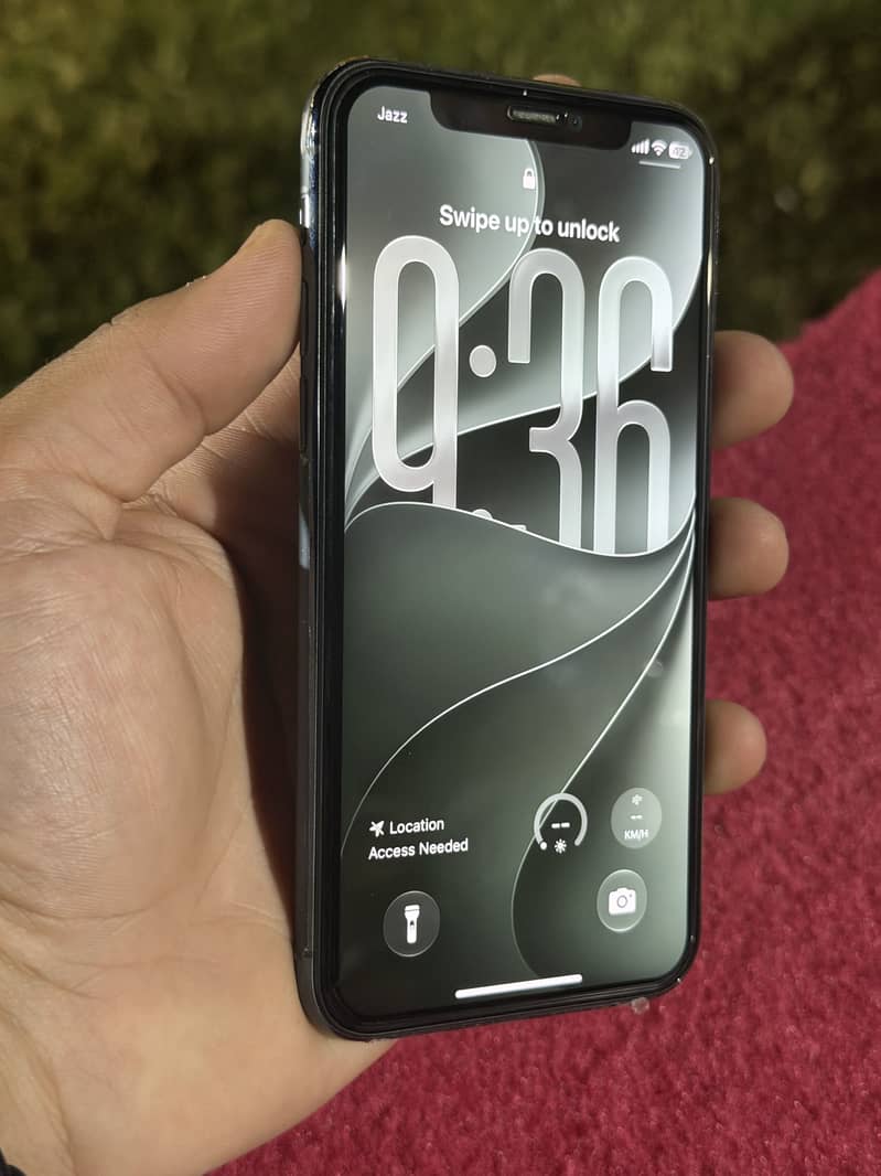 Apple iPhone 11 Pro 2