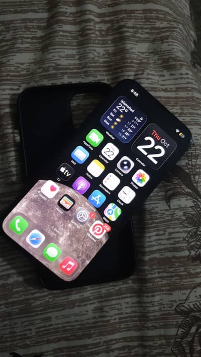 Apple iPhone 13