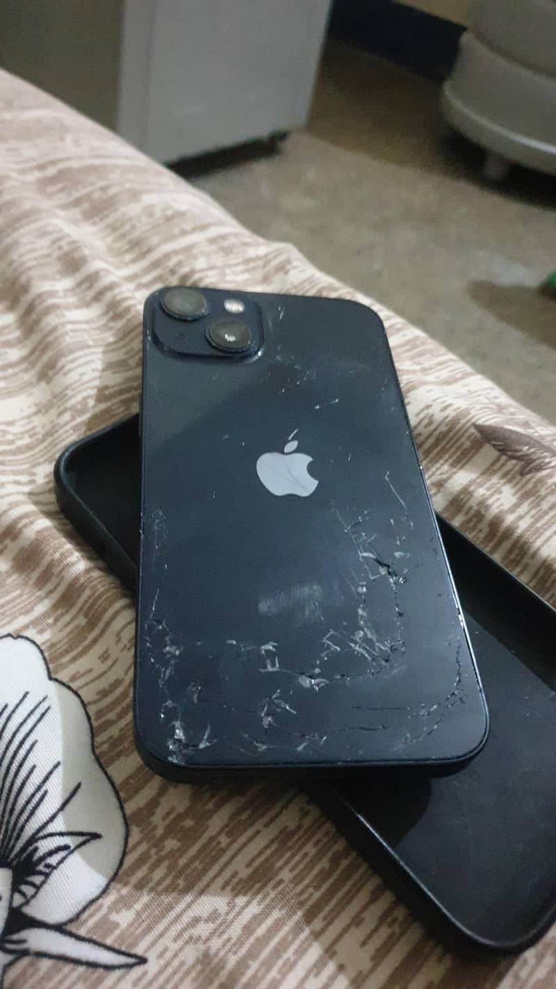 Apple iPhone 13 3