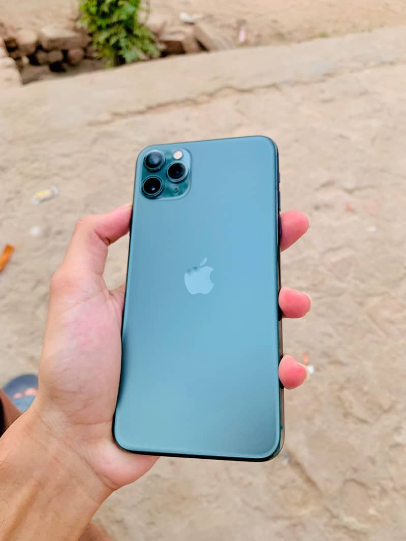 Apple iPhone 11 Pro Max 1